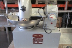 Lote 178 - 1 CUTTER (PICADOR DE CARNE) DE SOBREMESA,  MARCA FRIGAS 220V