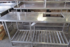 Lote 173 - 1 MESON D/CUBIERTA ACERO INOX. DE 0.60 X 1.90